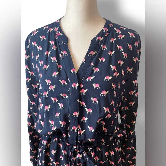 Crown & Ivy Size L Dress Llama Print Roll Tab Sleeve Drawstring Front Button - Picture 2 of 10